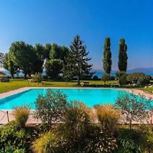 Marilyn Arpa Sirmione