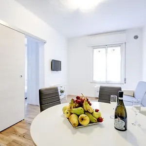 Cesare Apartment